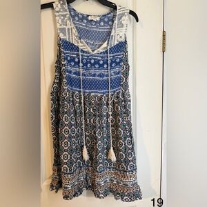 Umgee Blue and White Floral tunic minidress cover up summer tropical beach casua